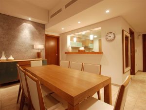 Residences in Shoreline apartments for sale and rent.